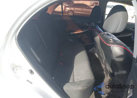 2010 Toyota Corolla S z USA, uszkodzony, nr VIN 2T1BU4EE8AC453735